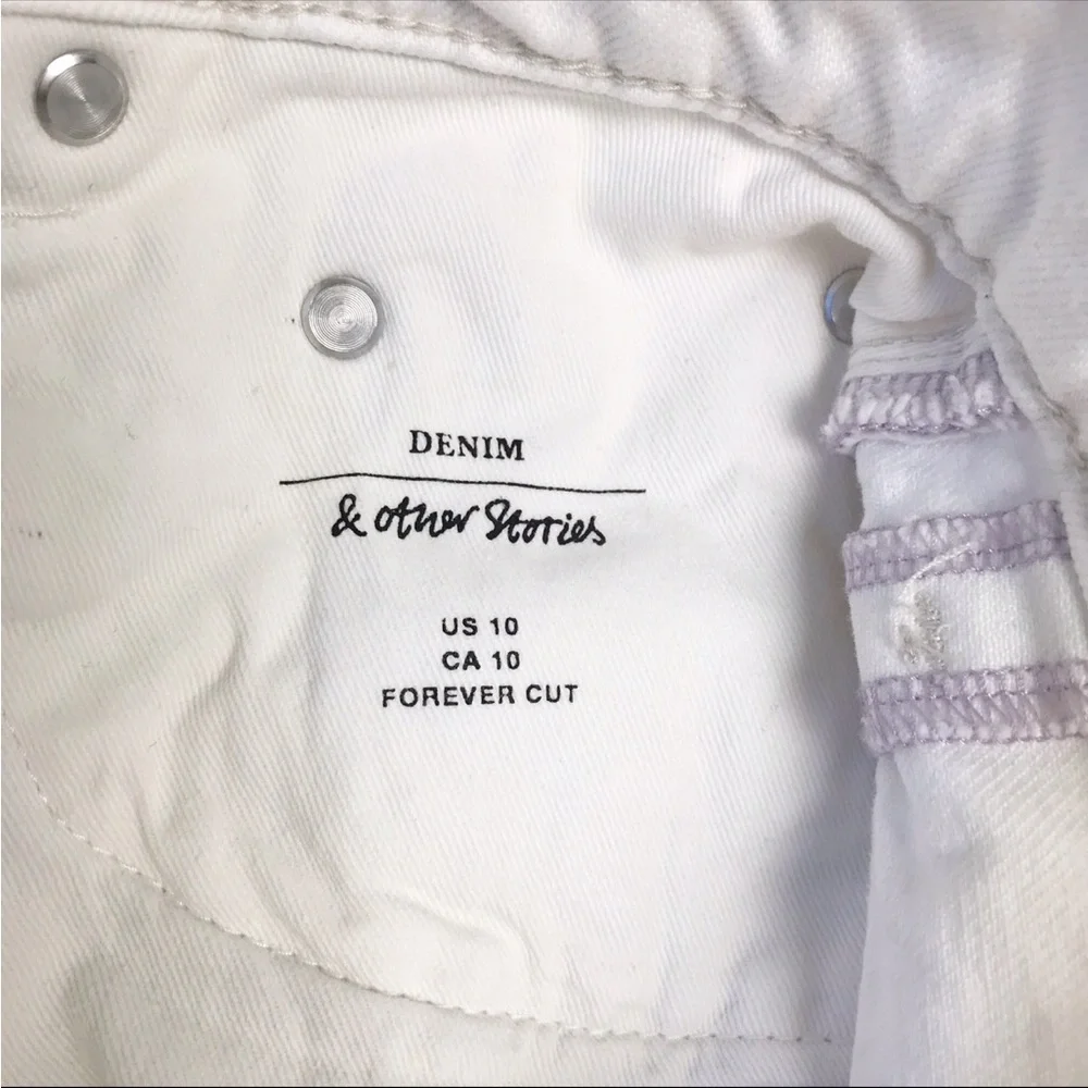 & Other Stories White Denim Button Fly Shorts Size 10 - Picture 9 of 10